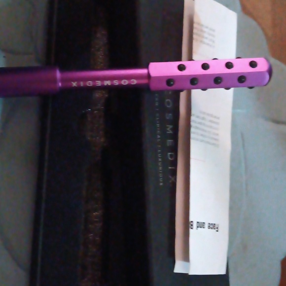 Cosmedix Face and Body Massage Beauty Roller - Picture 9 of 10